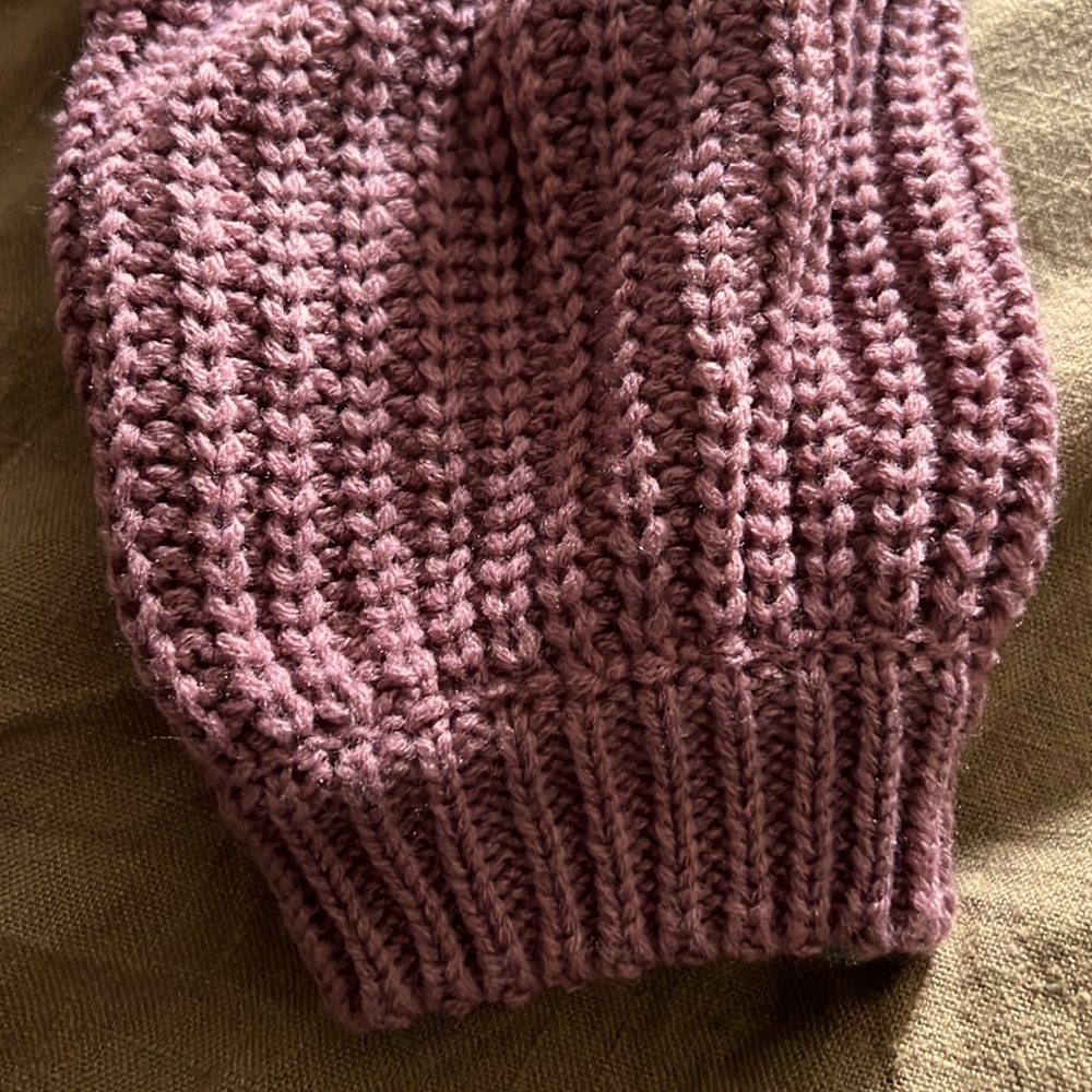 Lulu’s Off-The-Shoulder Knit Sweater - Picture 6 of 9